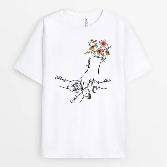 1672AUS1 personalized holding moms grandmas hand t shirt