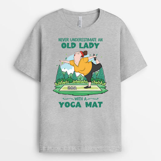 1888AUS2 personalized never underestimate an old lady with a yoga mat t shirt