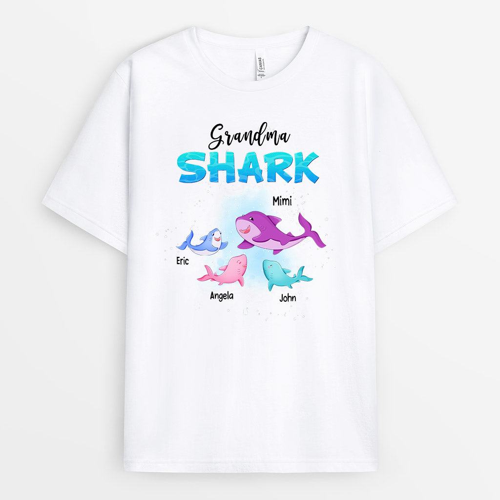 0153AUS2 Customized T shirts presents Shark Grandma Mom Text